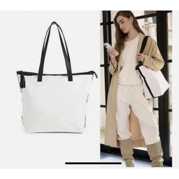 Walter Baker Handbags - Walter Baker Tote Large Weekender Canvas Bag Overnight Laptop Office Tote NWT